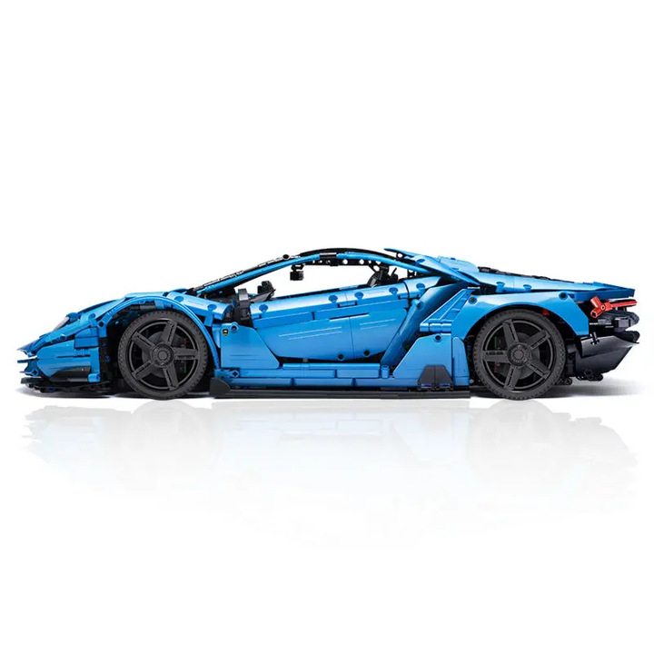 CaDA Supercar 770-4