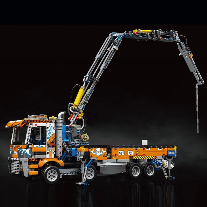 MOULD KING Pnömatik Beton Pompası Kamyonu